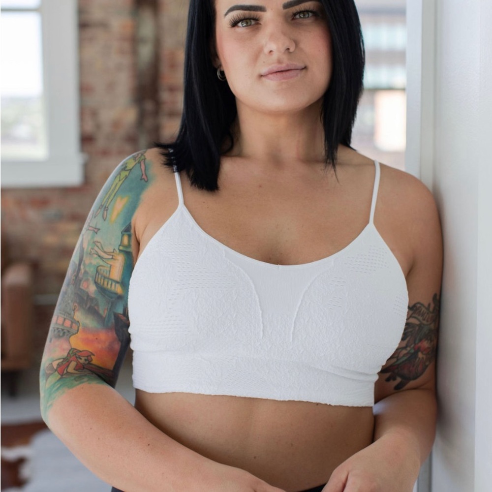 Savvi Sarah Seamless Bra in White